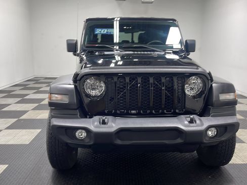 Used 2020 Jeep Gladiator Sport w/ Quick Order Package 24S AWD/4WD image 23