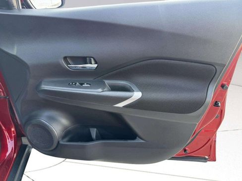 Used 2021 Nissan Kicks SV image 44