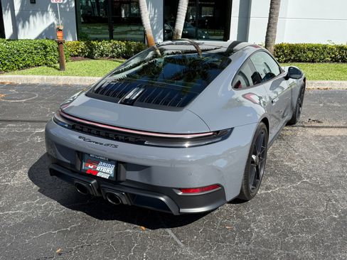 Used 2025 Porsche 911 Carrera GTS image 20