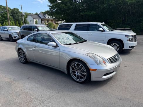Used 2005 INFINITI G35 Coupe w/ (P01) Premium Pkg RWD image 2