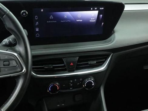 Used 2024 Buick Encore GX Preferred FWD image 19