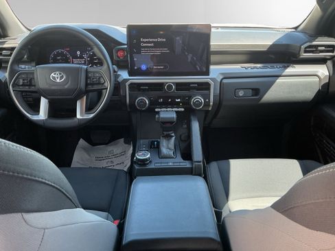 Certified 2024 Toyota Tacoma TRD Off-Road AWD/4WD image 10
