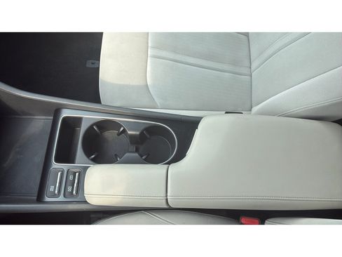Used 2024 Hyundai Sonata SEL FWD image 16
