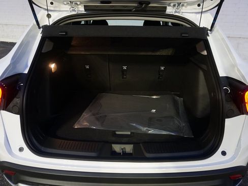 New 2026 Chevrolet Trax LT image 24