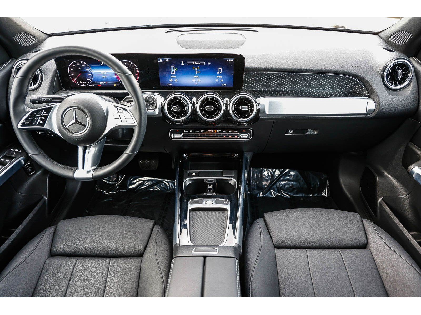 Certified 2026 Mercedes-Benz GLB 250 image 11
