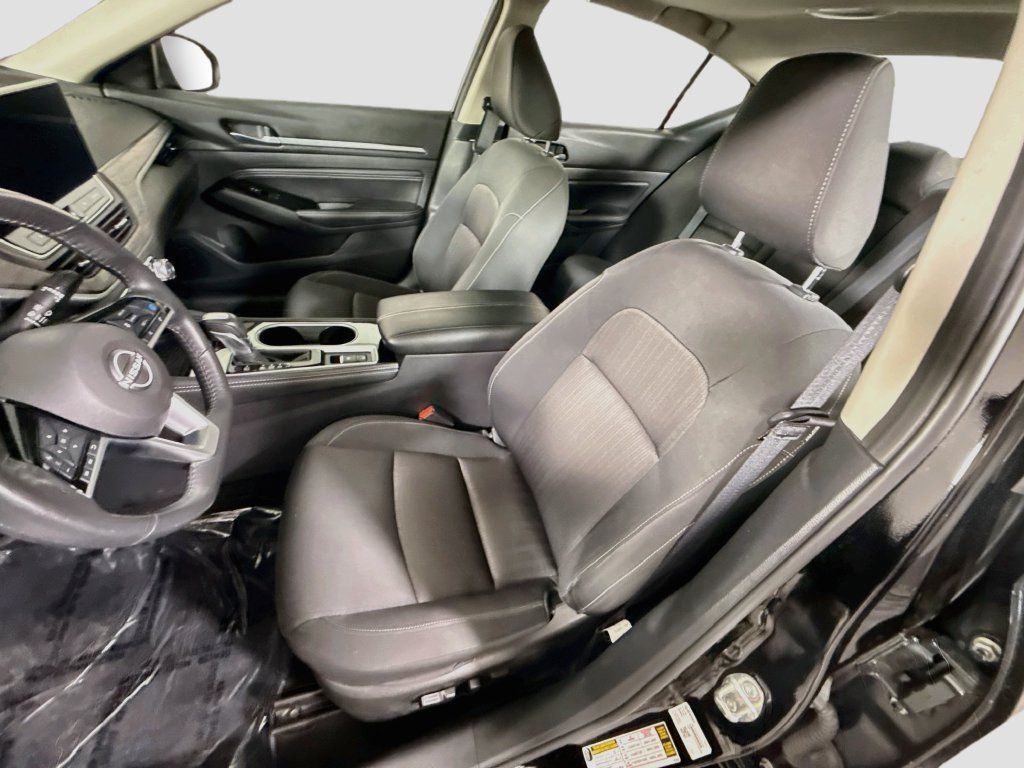Certified 2023 Nissan Altima 2.5 SV w/ SV Premium Package FWD image 26