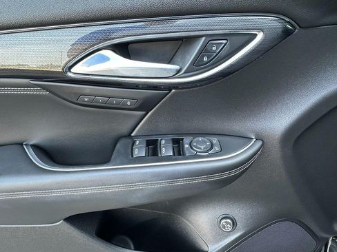 Used 2023 Buick Envision Essence FWD image 11