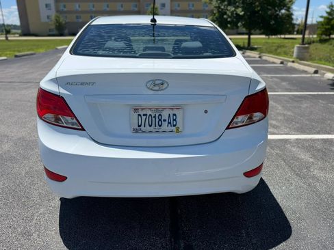 Used 2017 Hyundai Accent SE FWD image 4