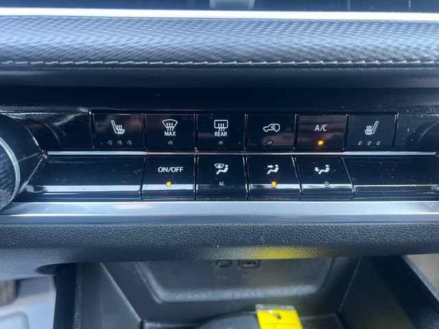 Used 2025 Chevrolet Equinox LT FWD image 22