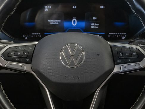 Used 2024 Volkswagen Taos SE FWD image 15