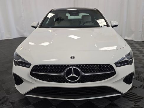 Used 2025 Mercedes-Benz CLA 250 4MATIC image 9