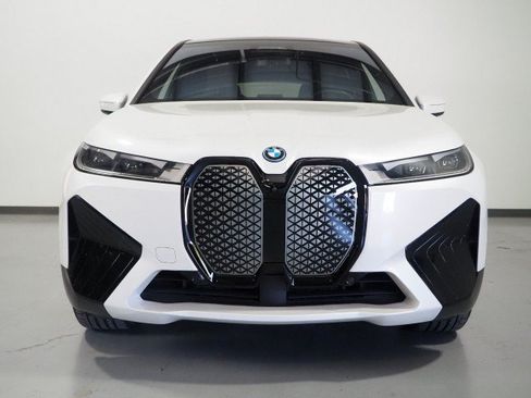 Used 2024 BMW iX xDrive50 w/ Premium Package AWD/4WD image 67