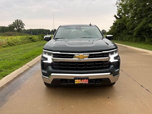 Used 2025 Chevrolet Silverado 1500 LT w/ Z71 Off-Road Package AWD/4WD image 12