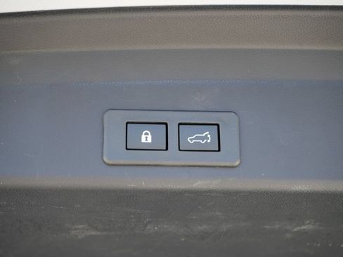 Used 2024 Subaru Ascent Touring AWD/4WD image 11
