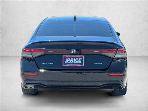Used 2025 Honda Accord Sport image 7