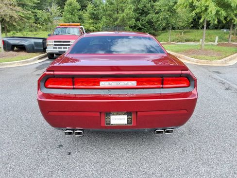 Used 2009 Dodge Challenger R/T RWD image 6
