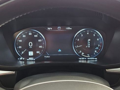 Used 2020 Volvo XC60 T5 Momentum w/ Protection Package Premier image 16