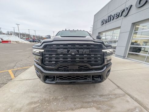 New 2026 RAM 3500 Limited image 9