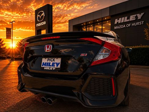 Used 2018 Honda Civic Si image 2