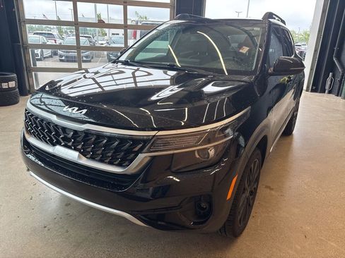 Certified 2023 Kia Seltos Nightfall Edition AWD/4WD image 5