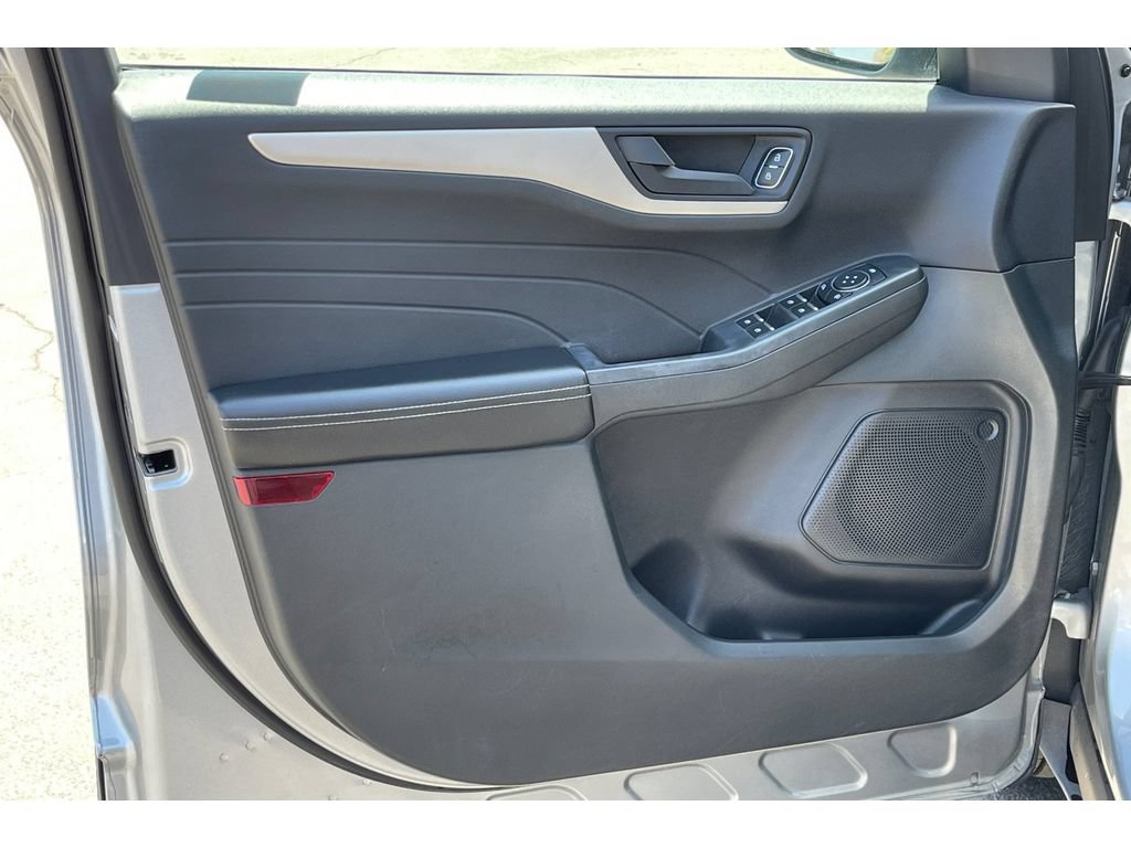 Used 2022 Ford Escape SE AWD/4WD image 12