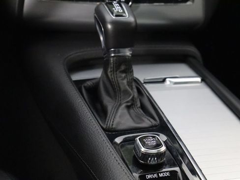 Used 2018 Volvo XC90 T5 Momentum w/ Convenience Package FWD image 31
