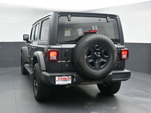 Used 2021 Jeep Wrangler Unlimited Sport AWD/4WD image 6
