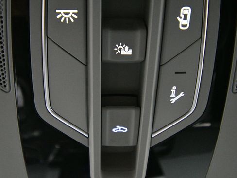 Used 2023 Audi Q5 2.0T Premium w/ Convenience Package AWD/4WD image 19