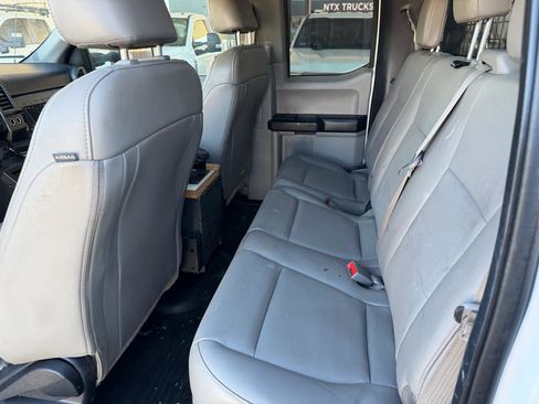 Used 2019 Ford F250 XL w/ Power Equipment Group image 32