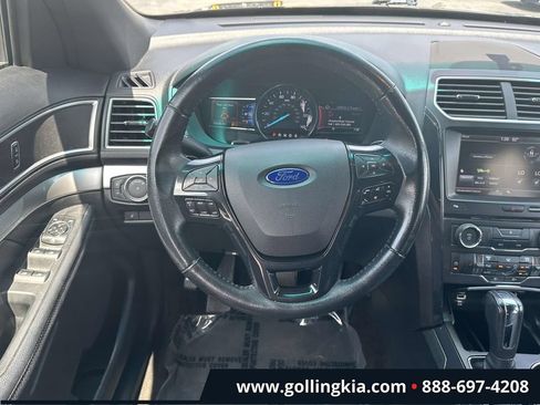 Used 2016 Ford Explorer XLT w/ Equipment Group 202A AWD/4WD image 13