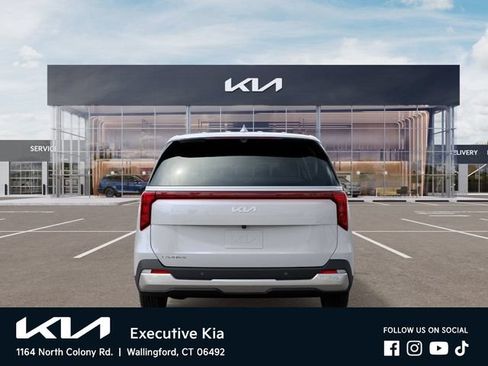 New 2026 Kia Carnival FWD image 5