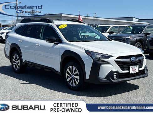 Certified 2023 Subaru Outback Premium AWD/4WD image 1