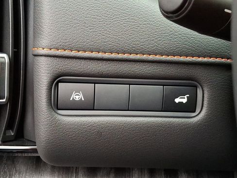 Used 2025 Nissan Armada PRO-4X image 25