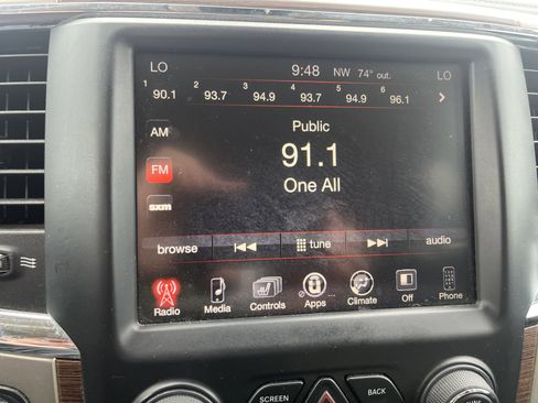 Used 2014 RAM 1500 Laramie RWD image 22
