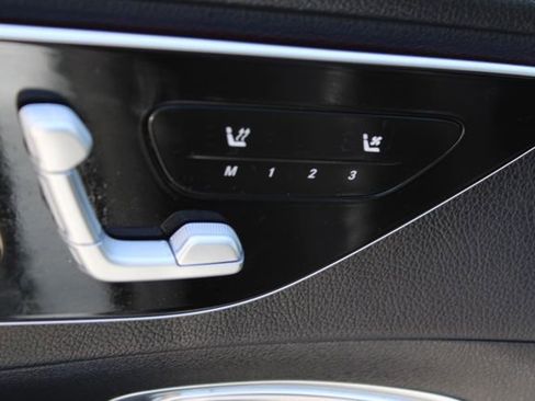 Used 2022 Mercedes-Benz C 300 Sedan image 11