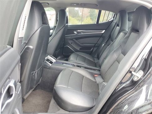 Used 2010 Porsche Panamera 4S image 32