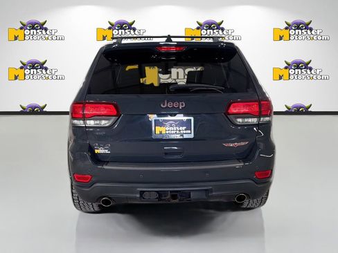 Used 2018 Jeep Grand Cherokee Trailhawk w/ Trailhawk Luxury Group AWD/4WD image 5