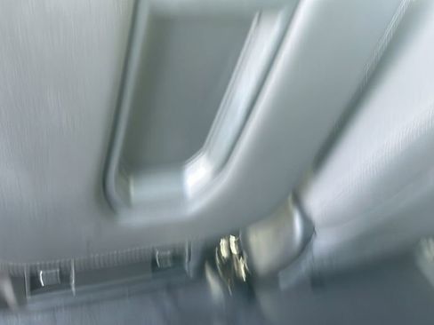 Used 2023 Chevrolet Silverado 1500 Custom image 27