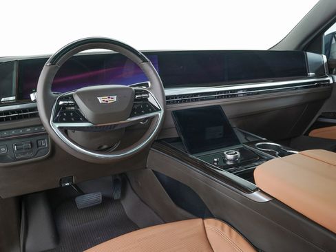 Used 2026 Cadillac Escalade Luxury w/ LPO, Radiant Package image 20