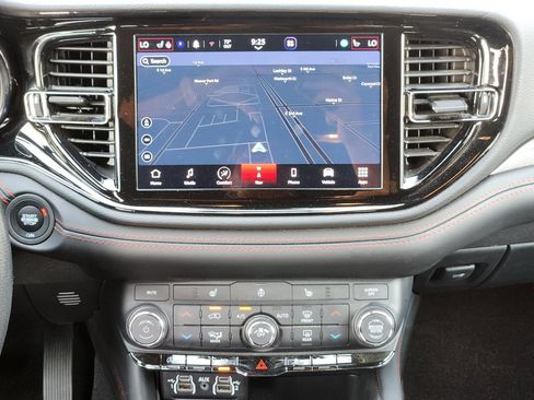 Used 2025 Dodge Durango GT AWD/4WD image 20