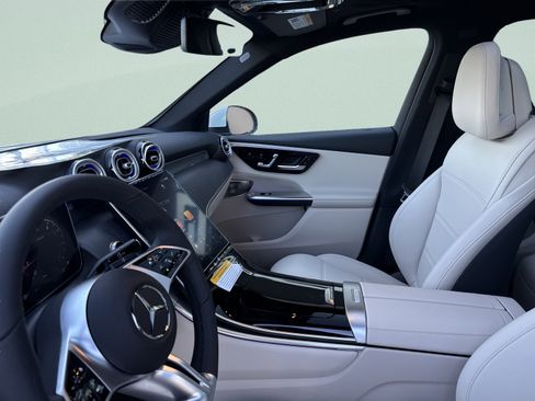 Certified 2026 Mercedes-Benz GLC 300 image 18