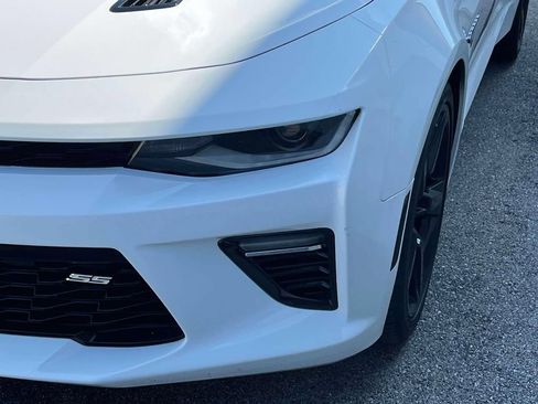 Certified 2018 Chevrolet Camaro SS RWD image 9