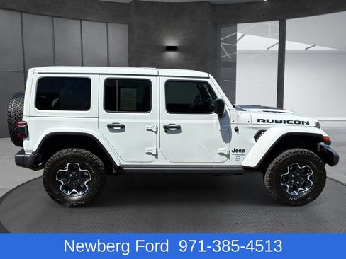 Used 2022 Jeep Wrangler Unlimited Rubicon 4xe w/ Cold Weather Group AWD/4WD image 4