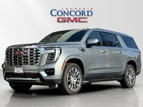 Used 2025 GMC Yukon XL Denali image 8
