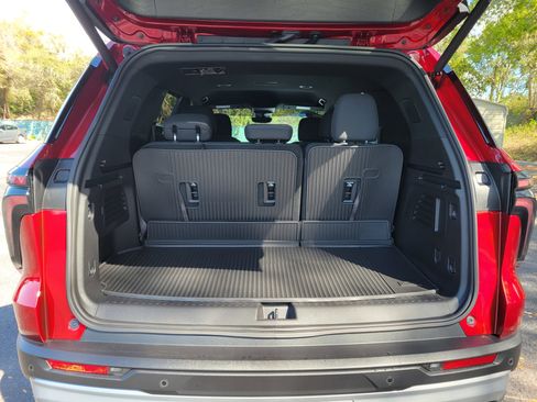 Certified 2026 Chevrolet Traverse LT w/ Driver Confidence Package image 7