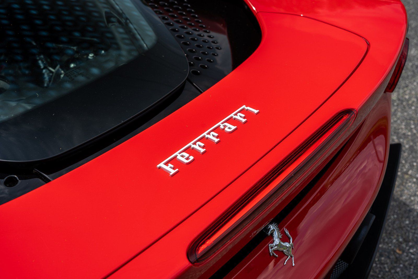 Used 2022 Ferrari SF90 Stradale AWD/4WD image 16