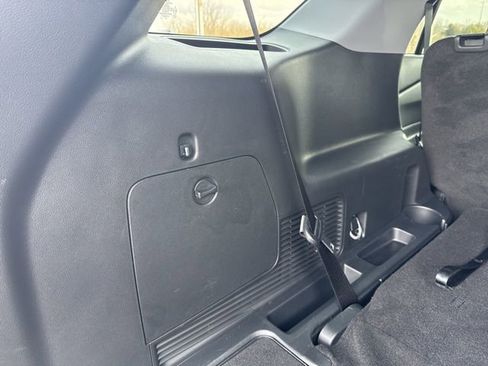 Used 2023 Ford Explorer XLT w/ Equipment Group 202A image 41