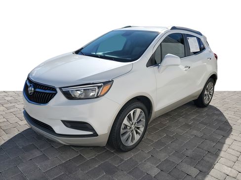 Used 2020 Buick Encore Preferred w/ Safety Package image 3
