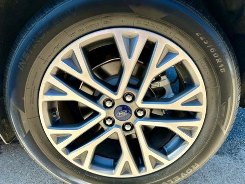 Used 2022 Ford Escape SEL w/ Technology Package image 28