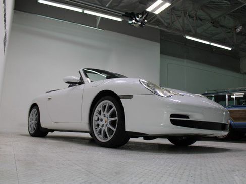 Used 2002 Porsche 911 Cabriolet image 46